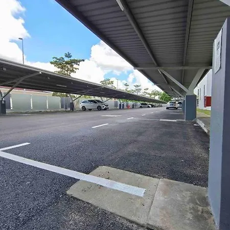 Jk Cozyhome 02 8Pax 100Mbps 2Carparks Kuching Exterior photo