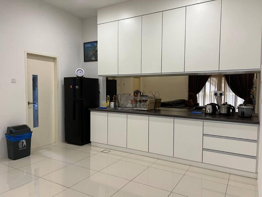 Jk Cozyhome 02 8pax 100mbps 2carparks Kuching