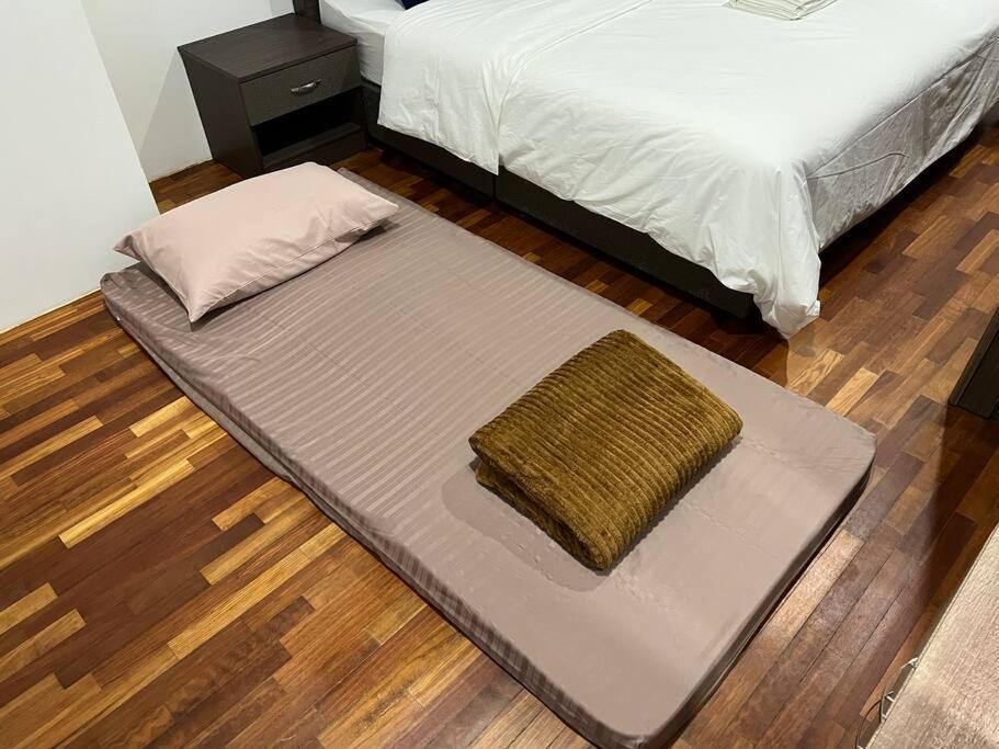 Jk Cozyhome 02 8pax 100mbps 2carparks Apartment *