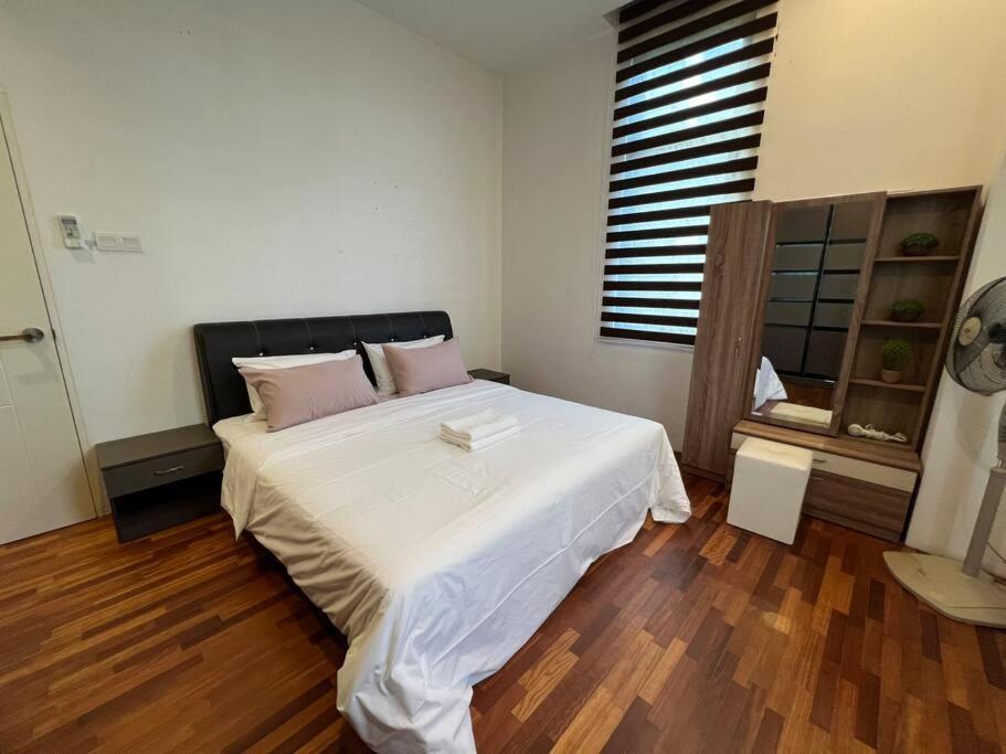 Apartment Jk Cozyhome 02 8pax 100mbps 2carparks *