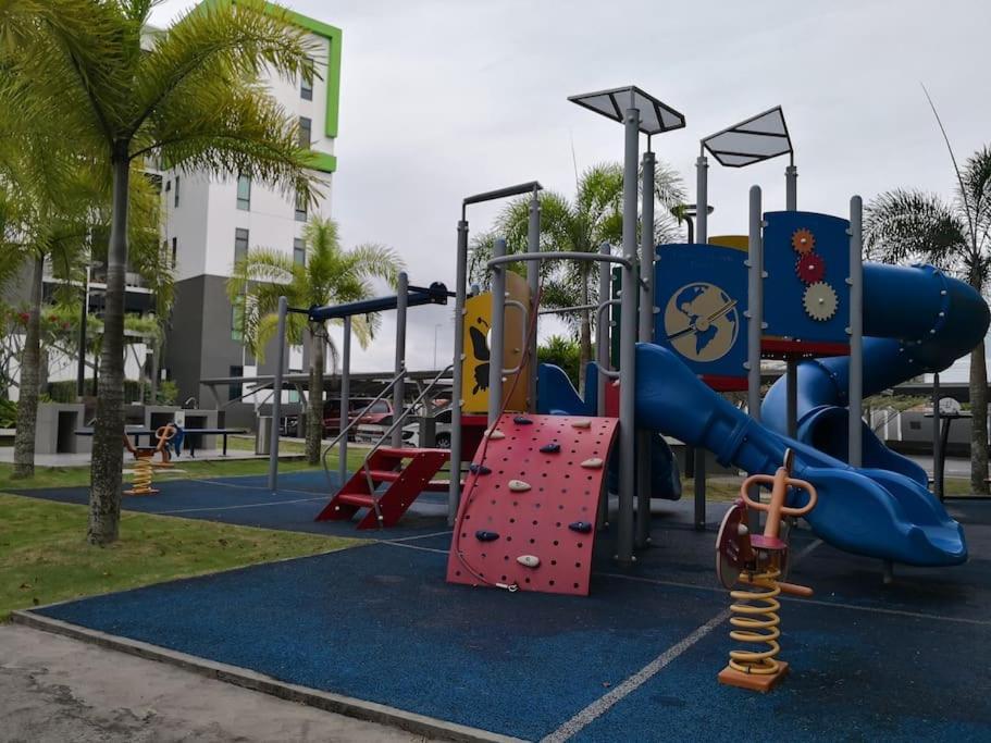 Jk Cozyhome 02 8pax 100mbps 2carparks